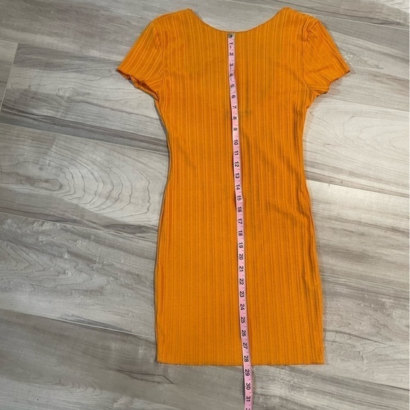 Pretty Little Thing-Orange Frill Edge Scoop Back Short Sleeve Bodycon Dress-SZ 6 - Picture 11 of 12